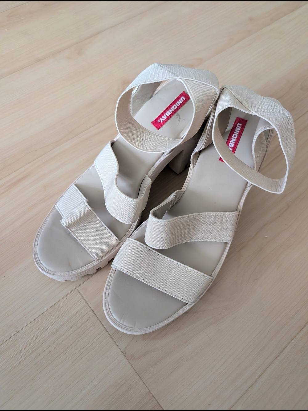 UNIONBAY Women's Chunky Heels Cream Elastic-Strap Platform Sandals Size 9